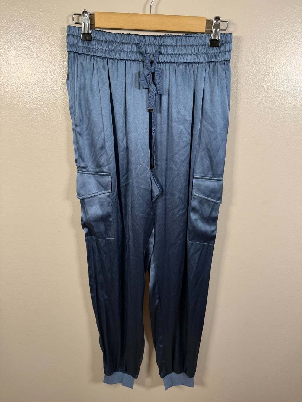 Cami NYC Carmen Silk Blend Cargo Pants Jogger Size XS Minimal Blue Satin